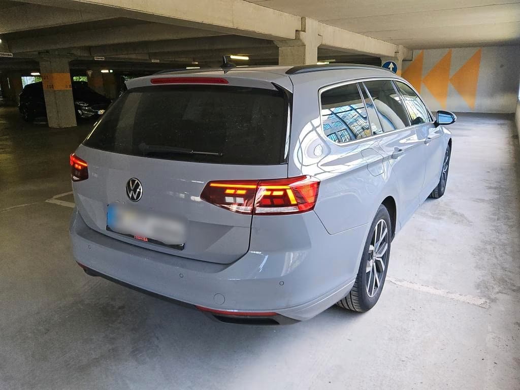 Volkswagen Passat Variant 2.0 2022 4