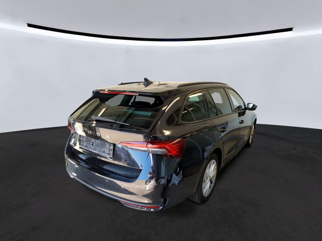 Skoda Octavia 2.0 2024 4
