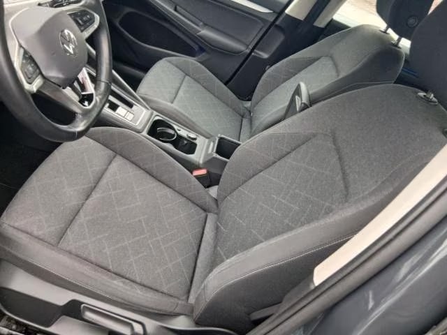 Volkswagen Golf 1.0 2023 6