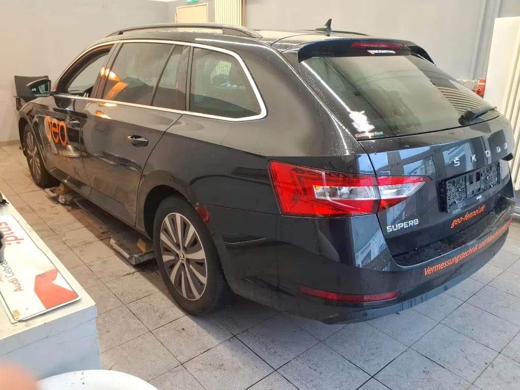 Skoda Superb 2.0 2022 3