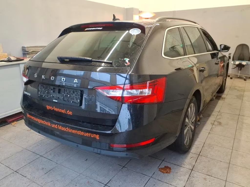 Skoda Superb 2.0 2022 4