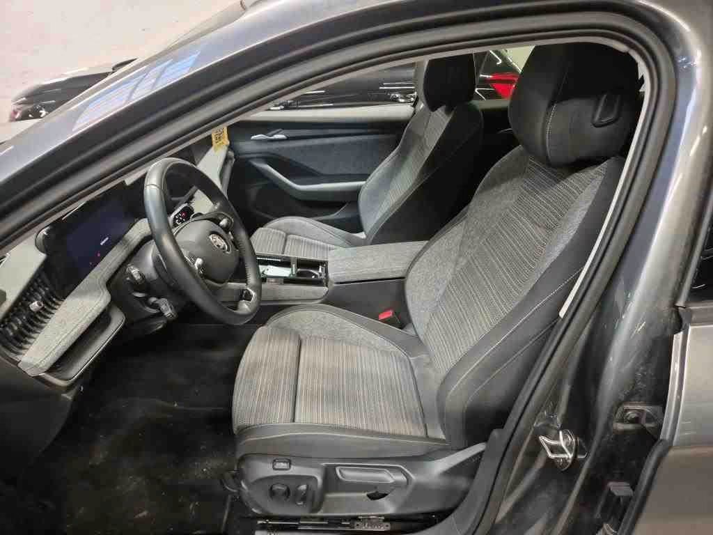Skoda Superb 2.0 2024 5