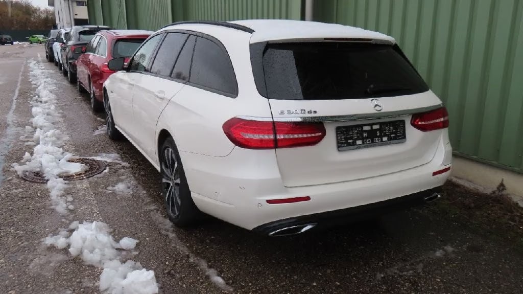 Mercedes-Benz E 300 2.0 2019 4