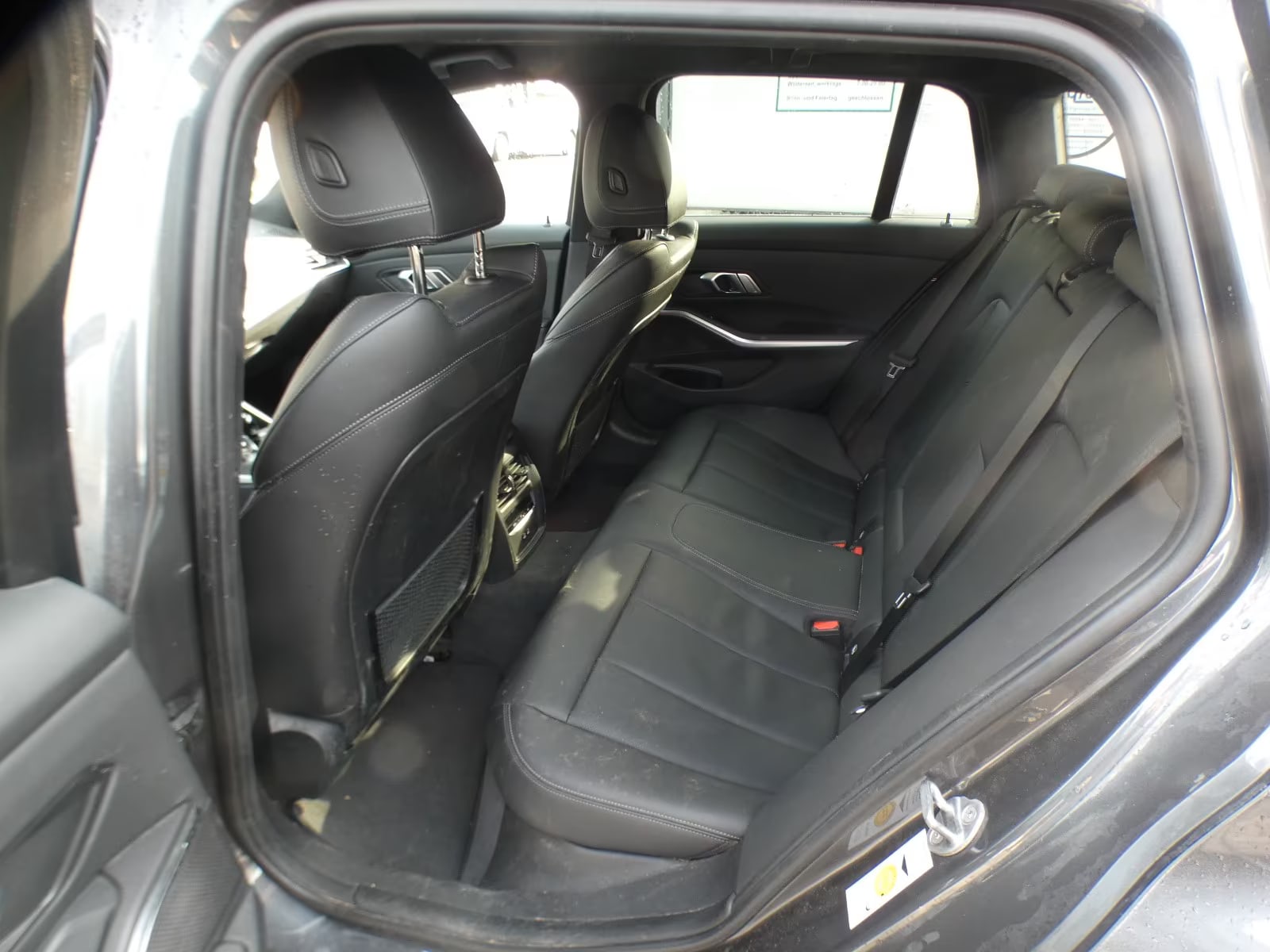 BMW 318 2.0 2022 11