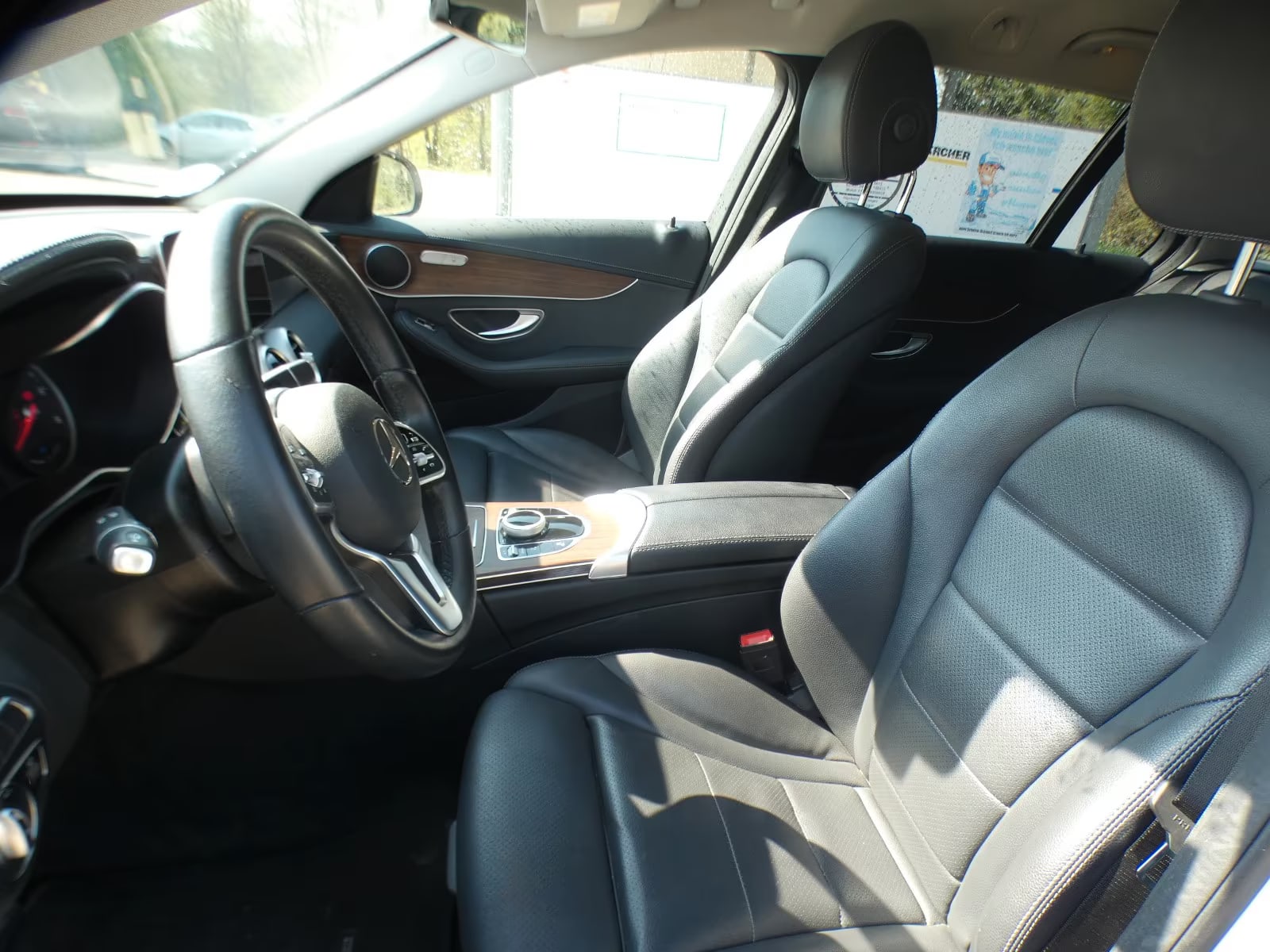 Mercedes-Benz C 300 2.0 2021 9