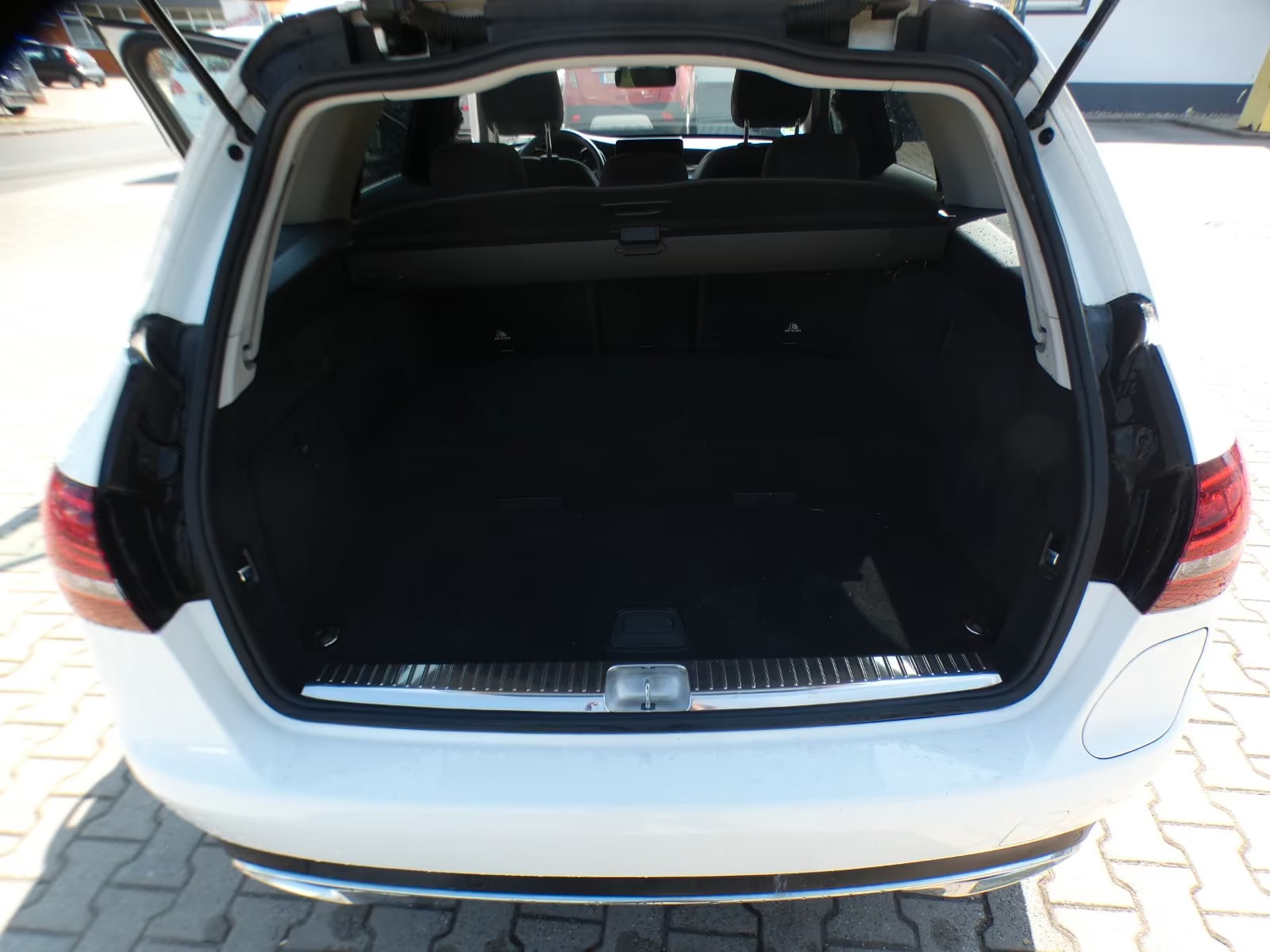 Mercedes-Benz C 300 2.0 2021 11