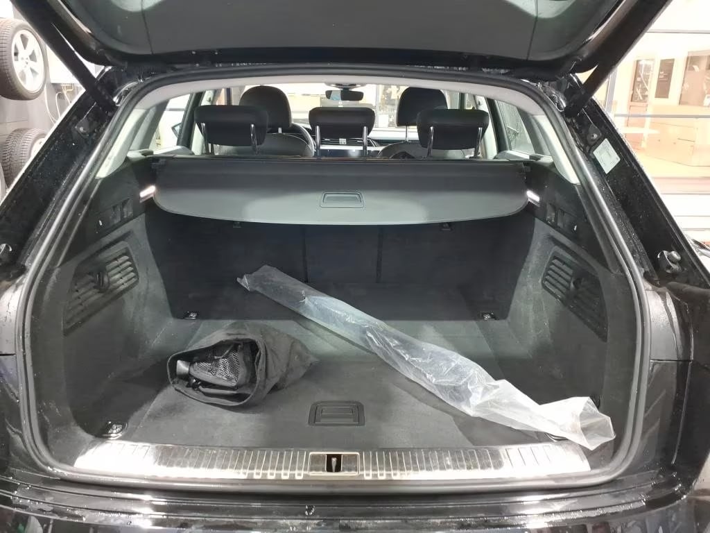 Audi e-tron 2022 8