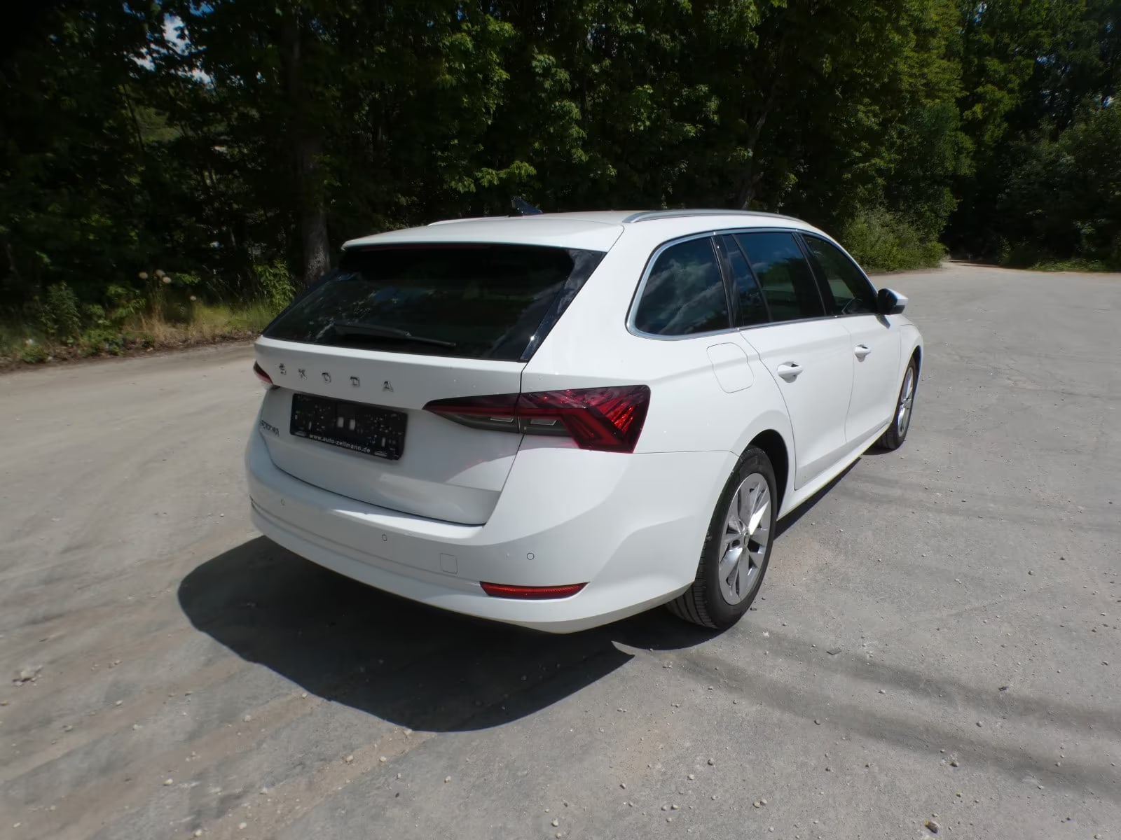 Skoda Octavia 2.0 2023 3