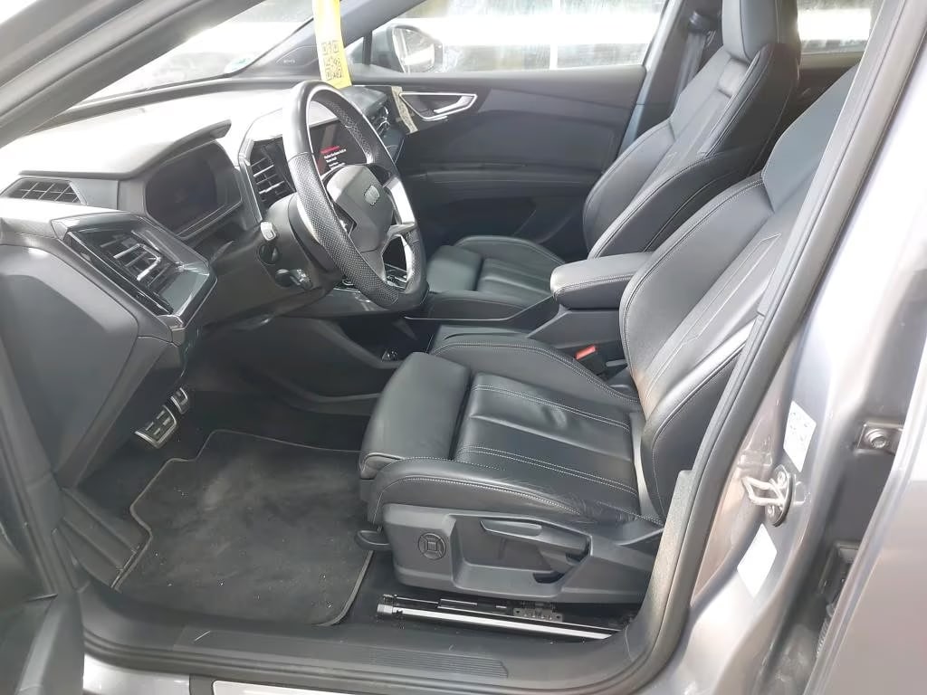 Audi Q4 e-tron 2023 5