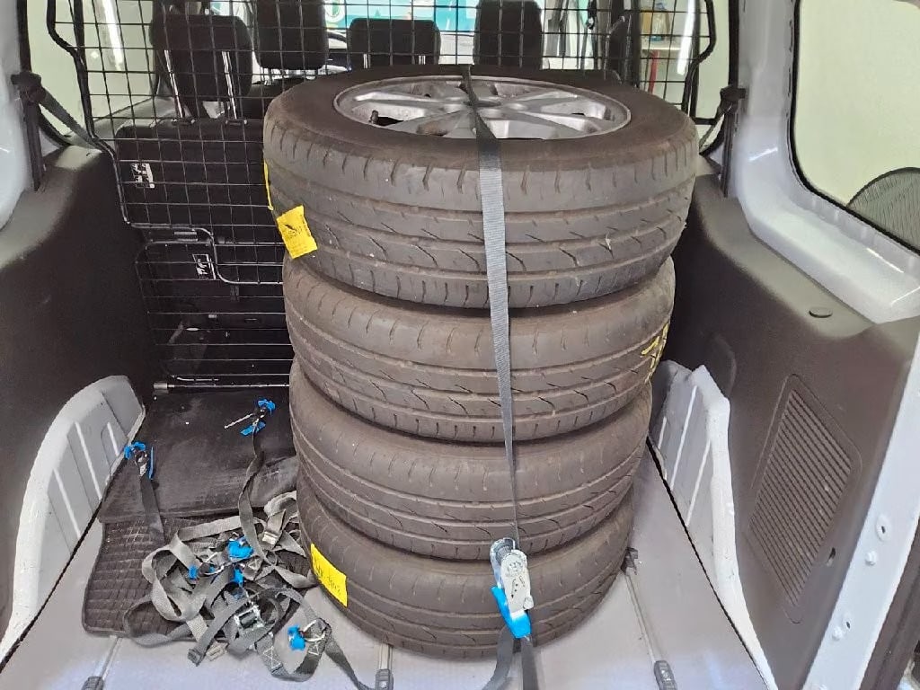 Ford Transit Connect 1.5 2020 8