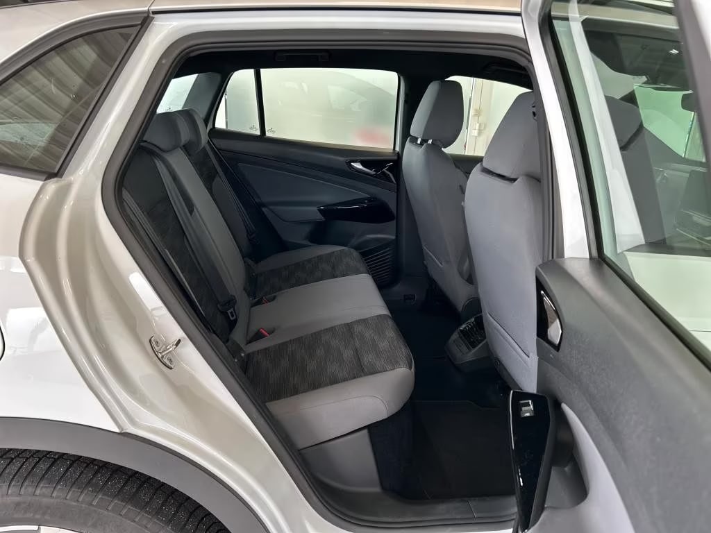 Volkswagen ID.4 2023 6