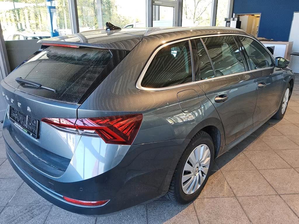 Skoda Octavia 1.5 2020 4