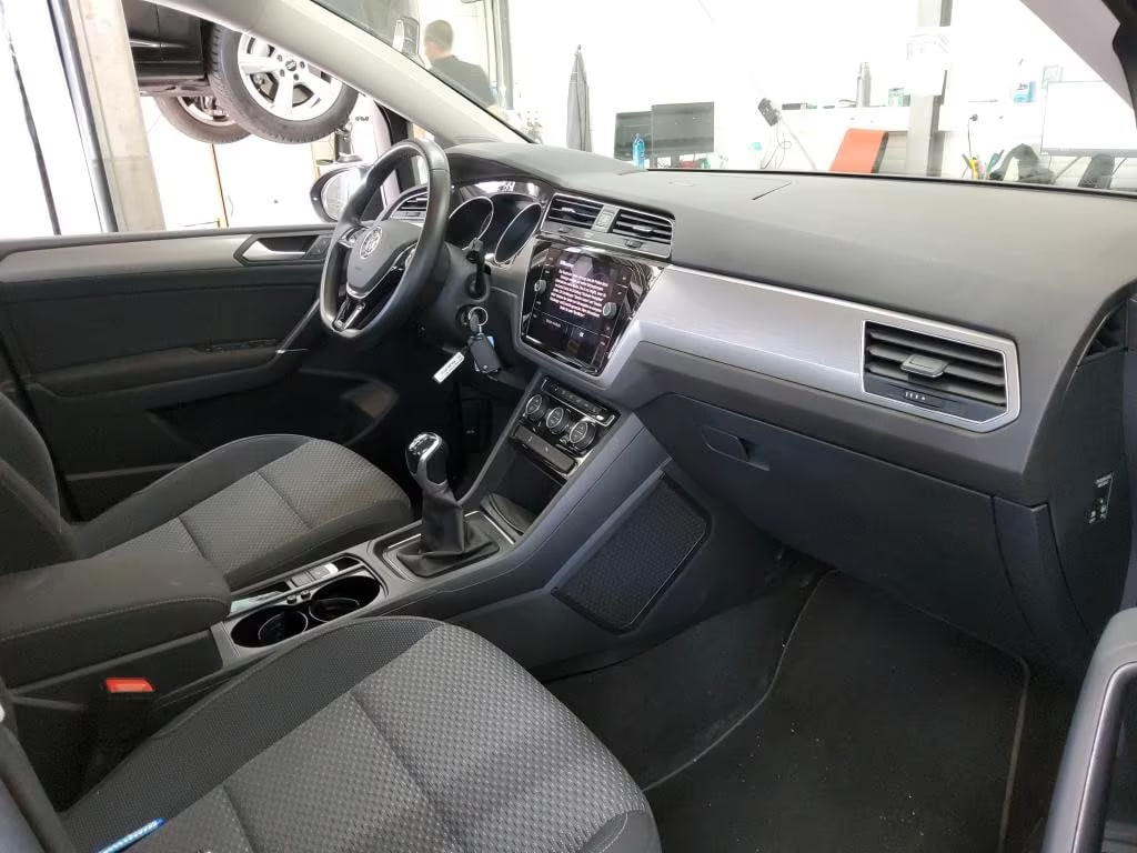 Volkswagen Touran 2.0 2021 5