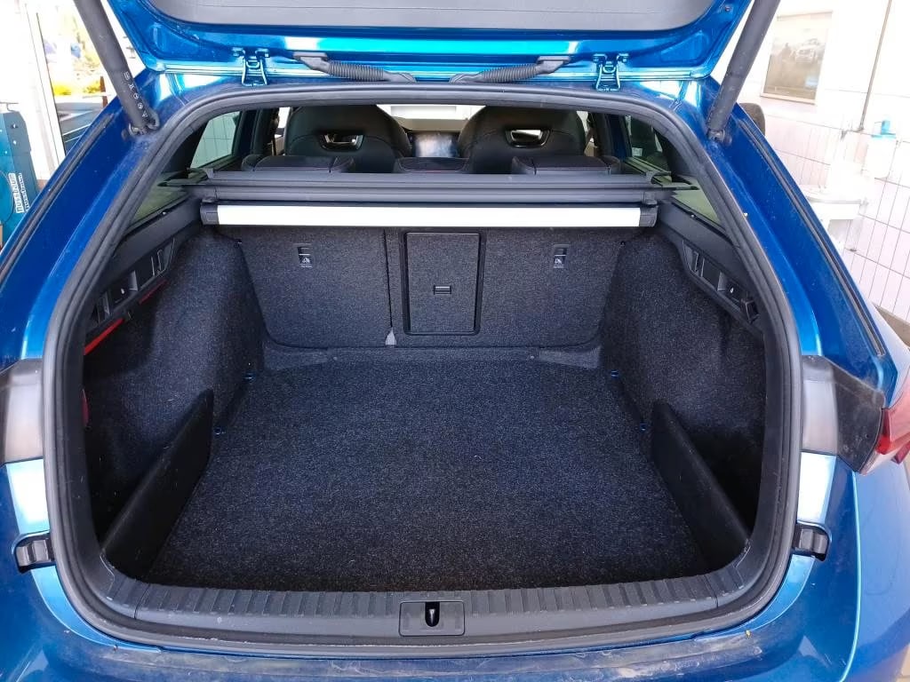 Skoda Octavia 2.0 2023 10