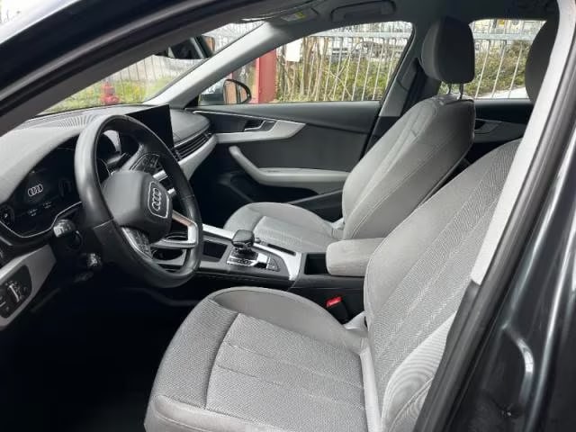 Audi A4 2.0 2022 4