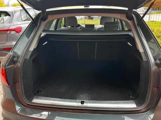 Audi A4 2.0 2022 6