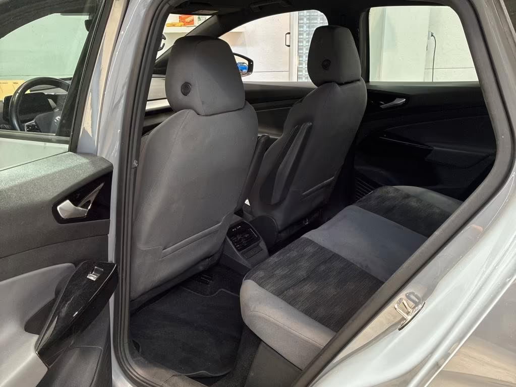 Volkswagen ID.4 2022 6
