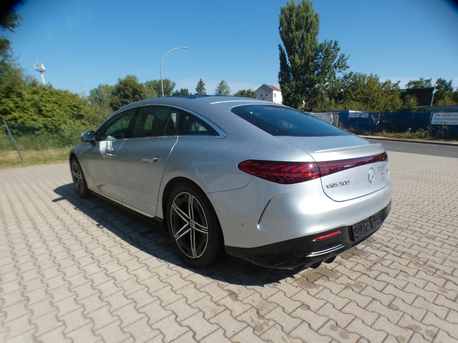 Mercedes-Benz EQS 2023 3