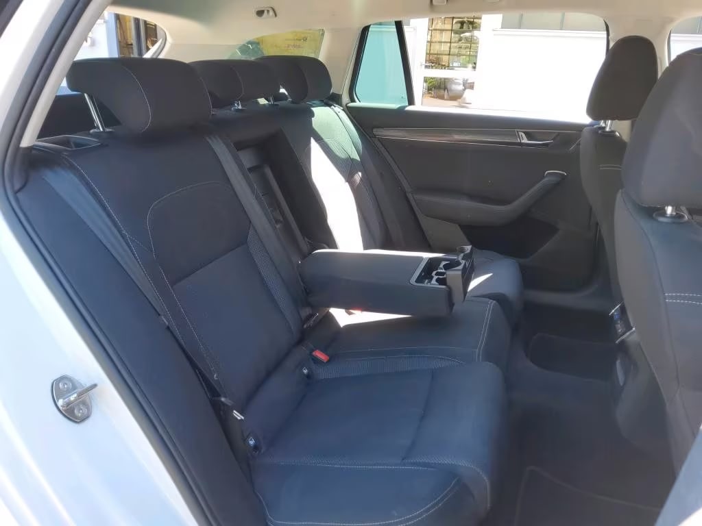 Skoda Superb 1.4 2021 6