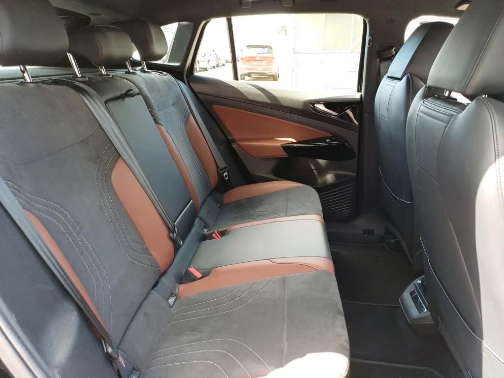 Volkswagen ID.4 2023 7