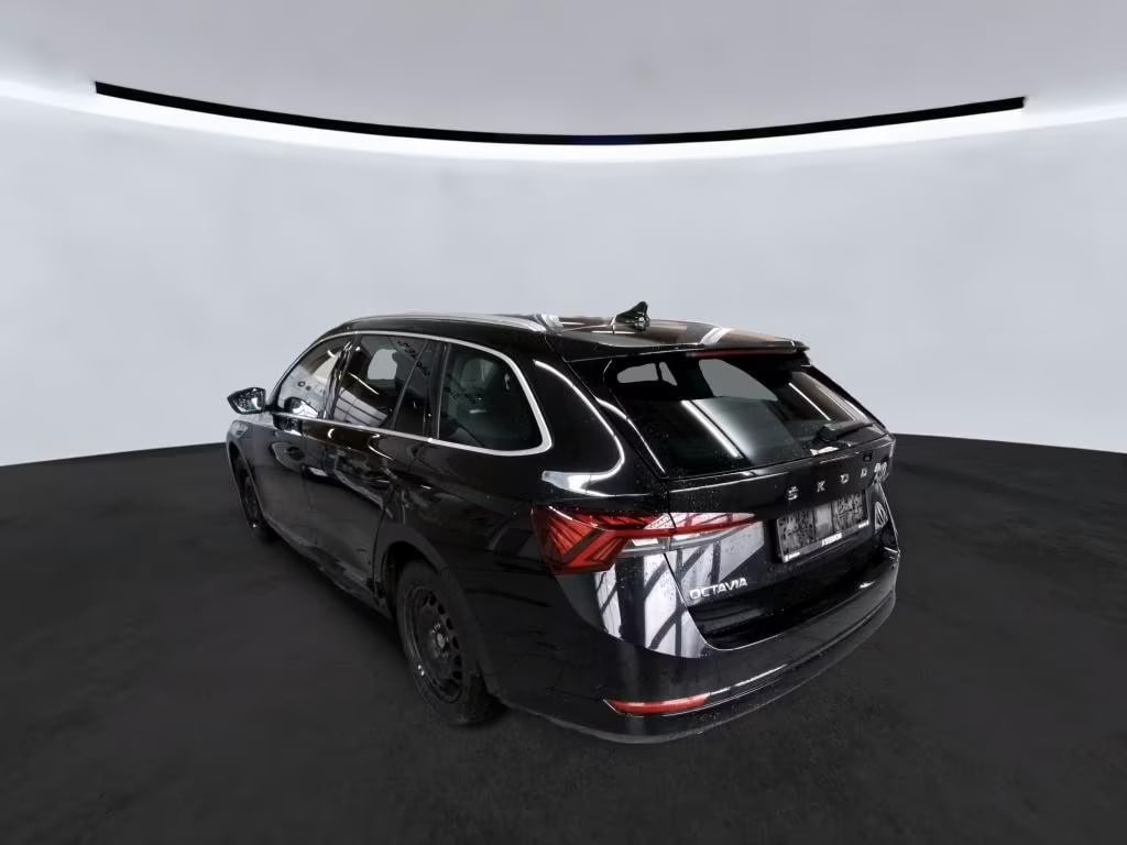 Skoda Octavia 2.0 2023 3