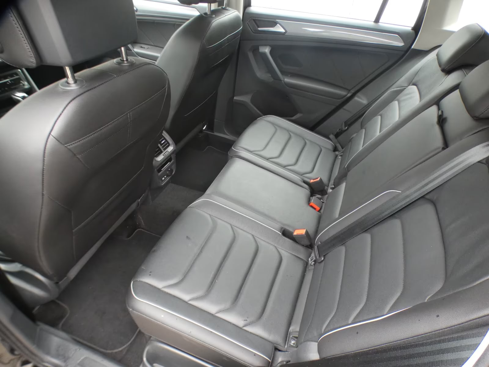 Volkswagen Tiguan 2.0 2022 10