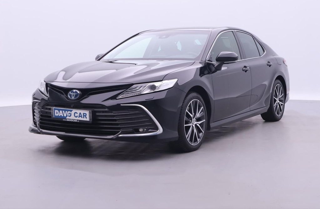 Toyota Camry 2.5 Hybrid 2021 3