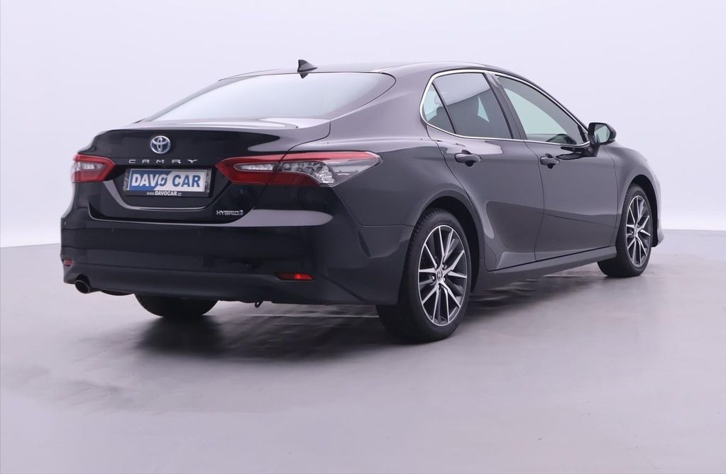 Toyota Camry 2.5 Hybrid 2021 7