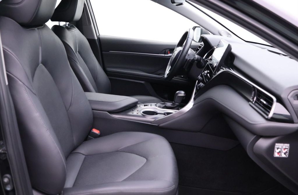 Toyota Camry 2.5 Hybrid 2021 13