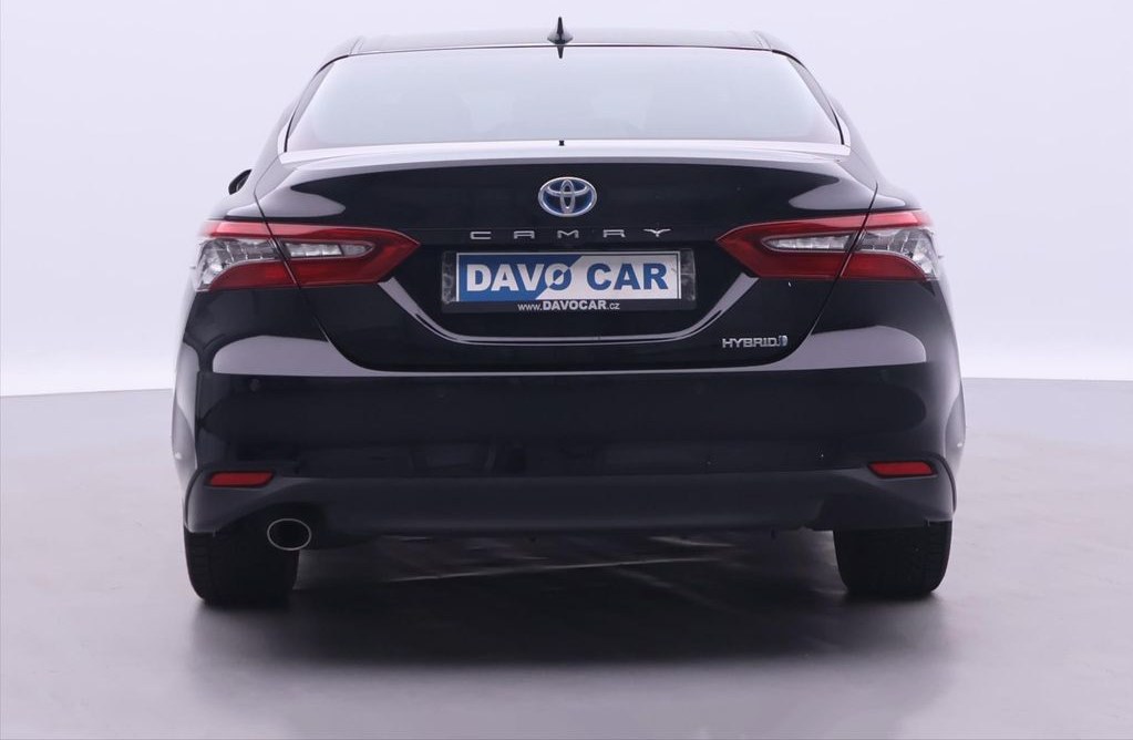 Toyota Camry 2.5 Hybrid 2021 6