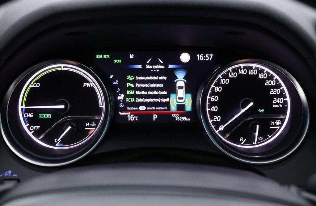 Toyota Camry 2.5 Hybrid 2021 20