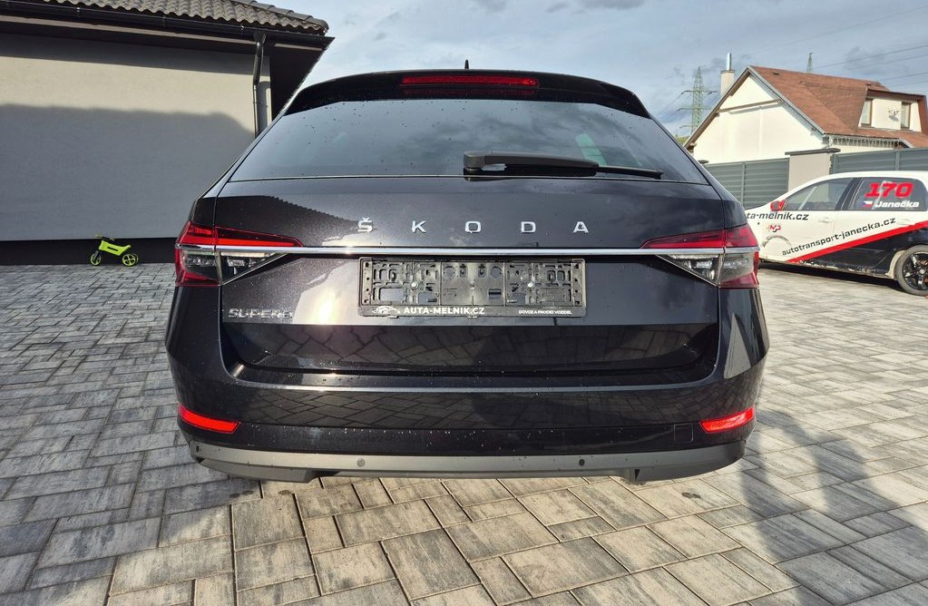 Škoda Superb 2.0 2023 6