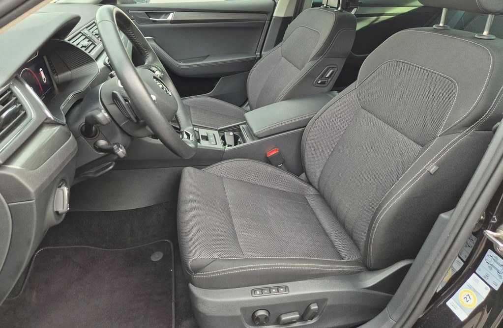 Škoda Superb 2.0 2023 10