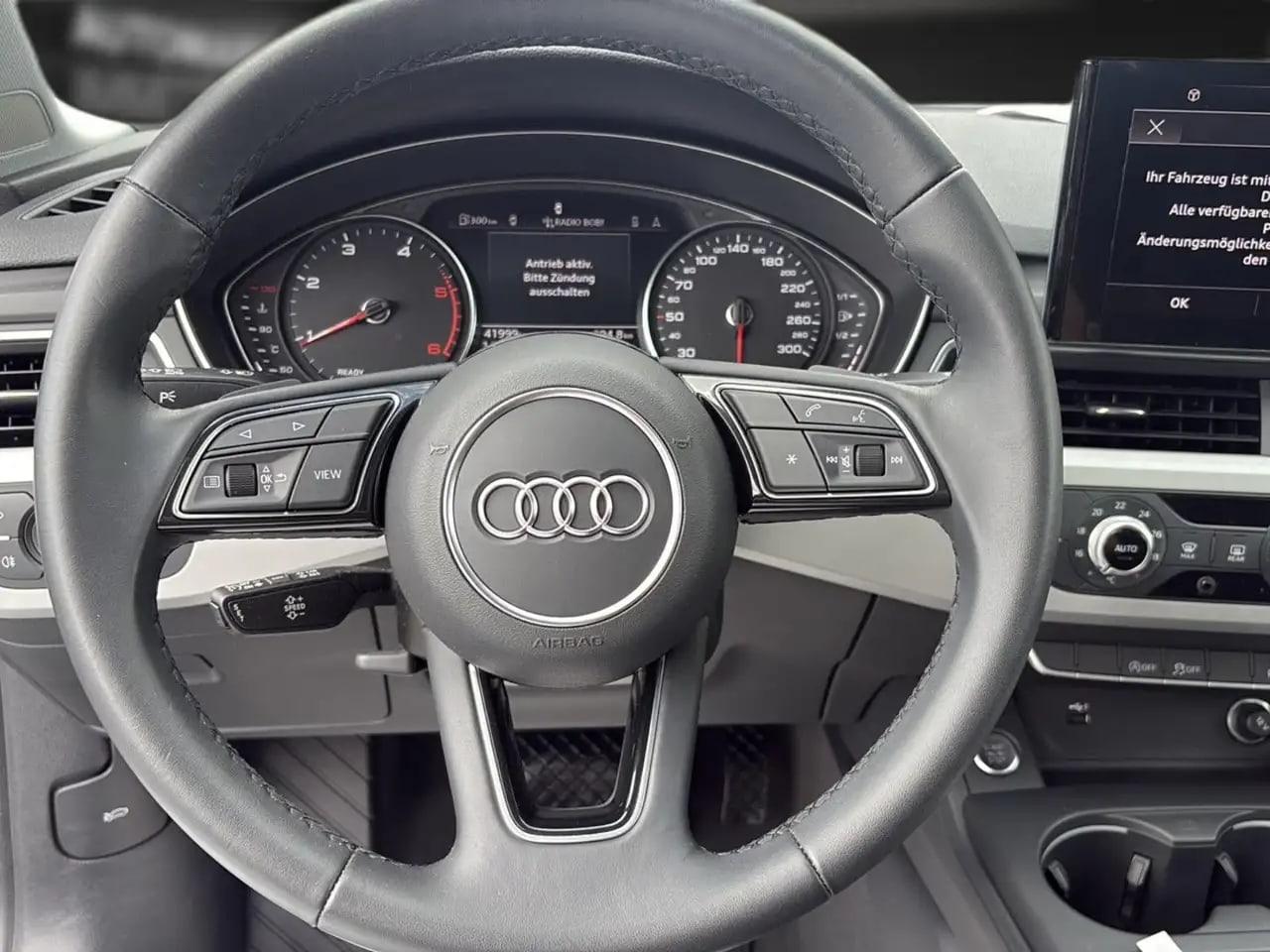 Audi A4 35 VollLeder*B&O*Kamera*LED*AHK*NaviTouch 12