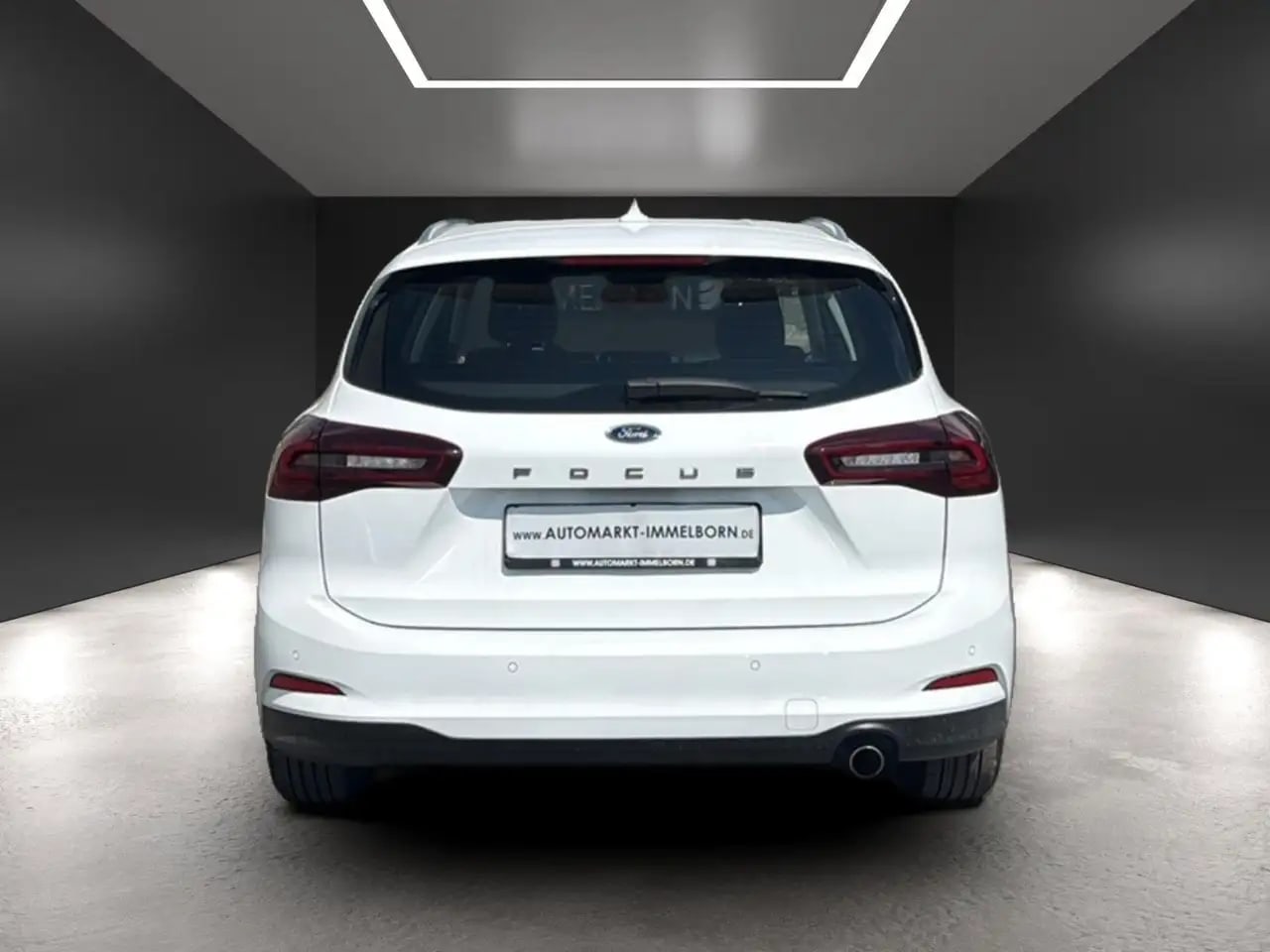 Ford Focus Titanium NaviGroß*LED*PDC*SHZ*Tempo*1Hand 10