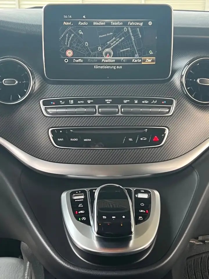Mercedes-Benz V 300 d LANG 4M AMG-LINE 9G WEBASTO AHK EL.TÜREN 17