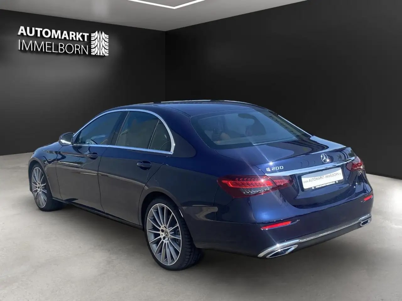Mercedes-Benz E 200 AMG 20*VollLeder*LED*Memory*Wides 5