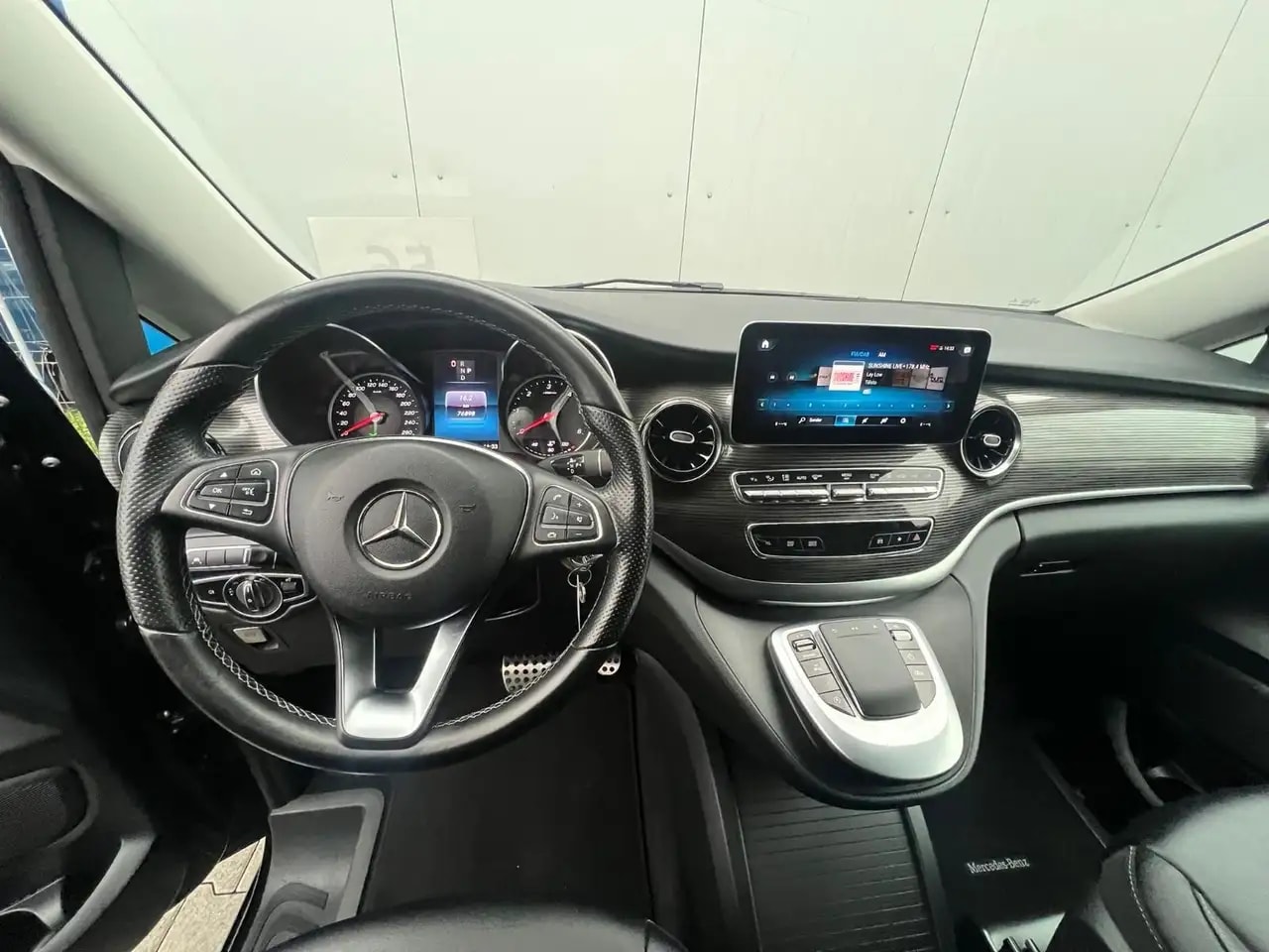 Mercedes-Benz V 220 V220 LANG 9G LED WEBASTO AHK LEDER 7-SITZ EL.TÜR 19