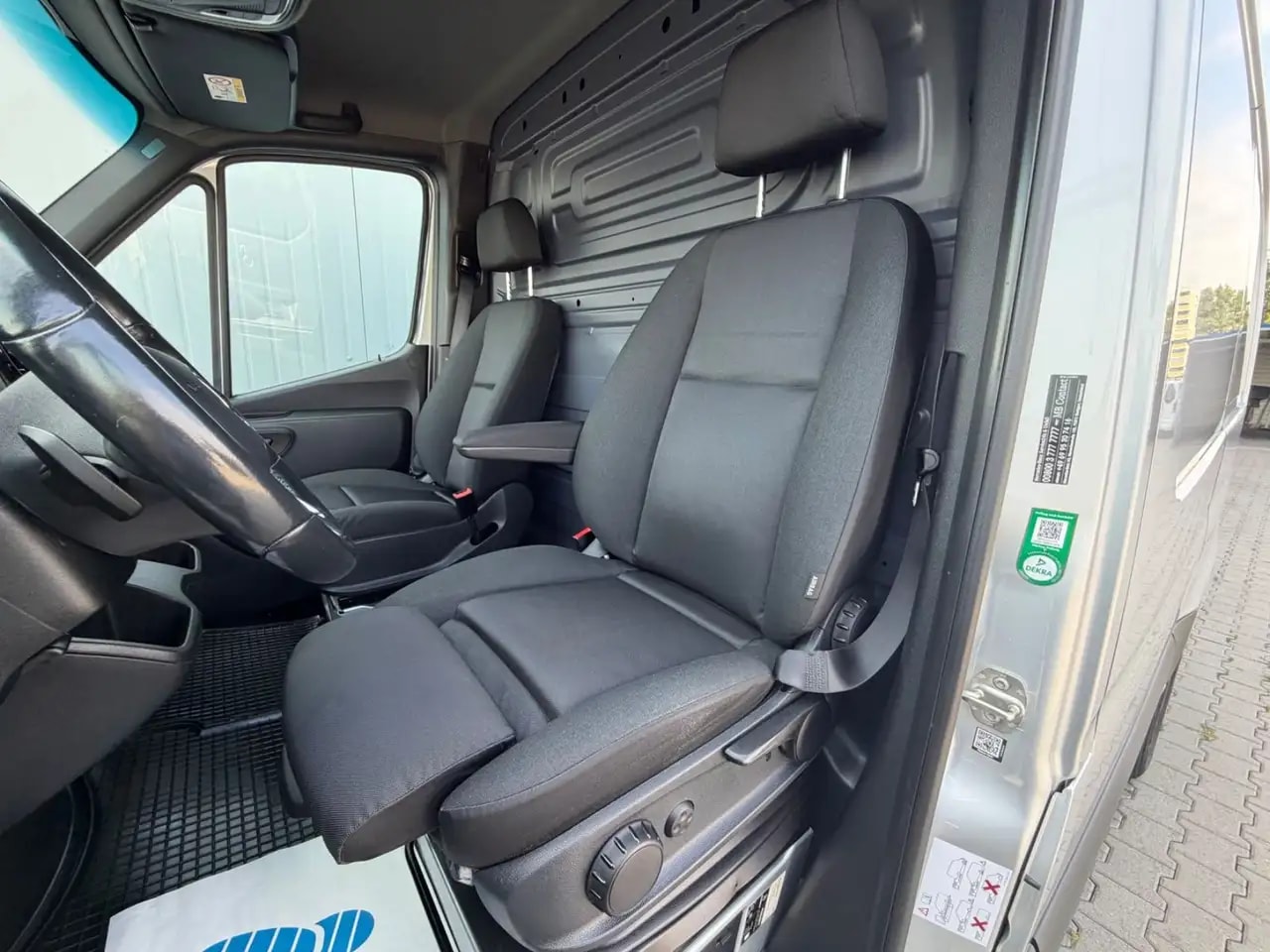 Mercedes-Benz Sprinter 314 AUTOMATIK NAVI TOTWINKEL KAMERA LED 13