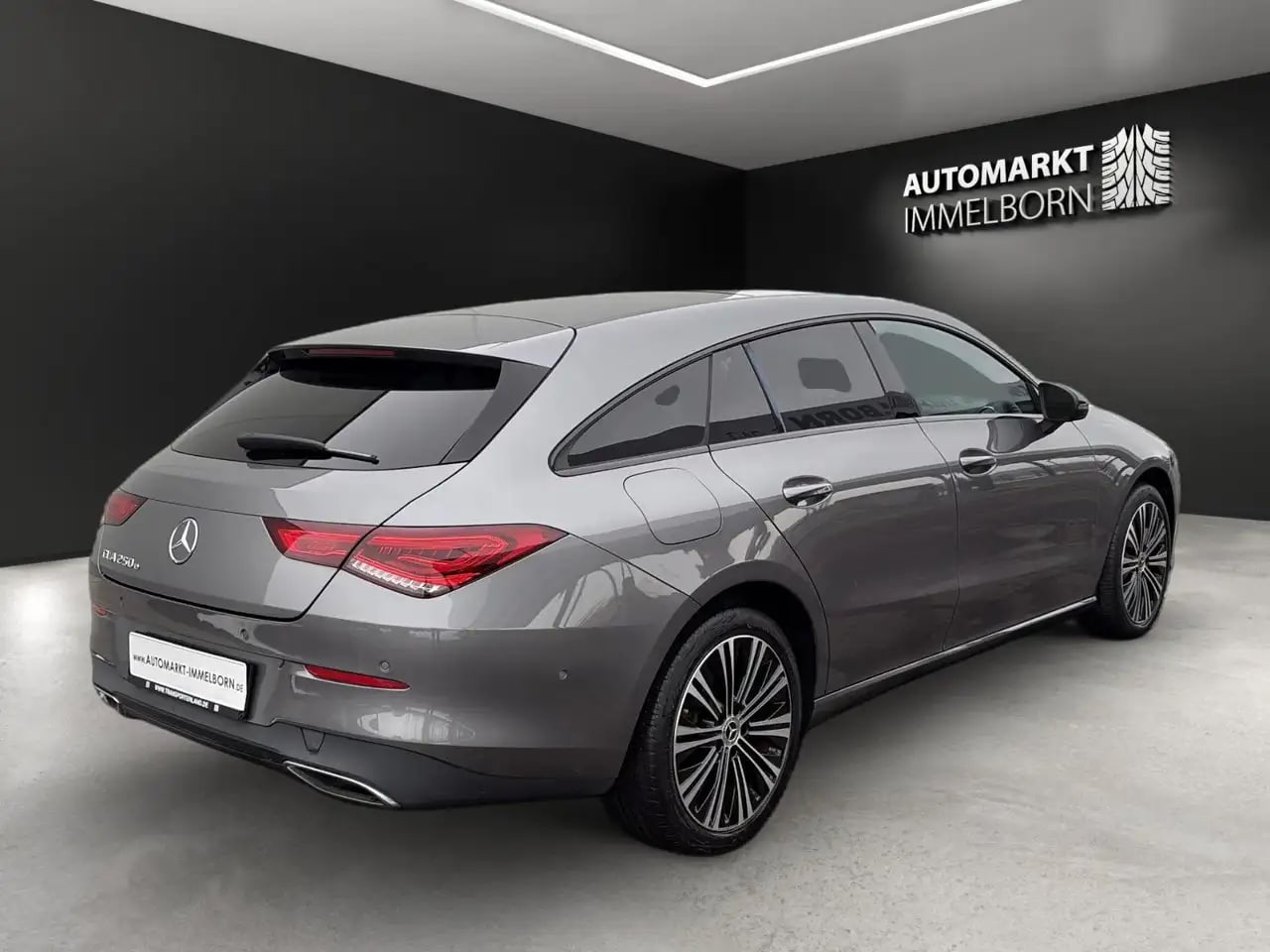 Mercedes-Benz CLA 250 Pano*Distro*Sportlenk*Mubeam*Night*18 6