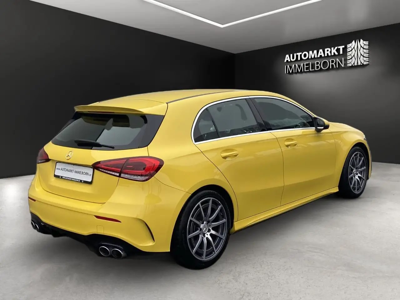 Mercedes-Benz A 45 AMG 4Ma Alcantara*LED*DAB*18*DigTacho 4