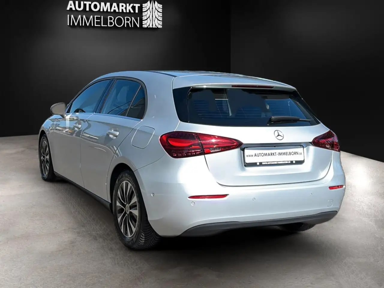 Mercedes-Benz A 200 Kamera*LED*NaviTouch*DigTacho*DAB*1Hand 5