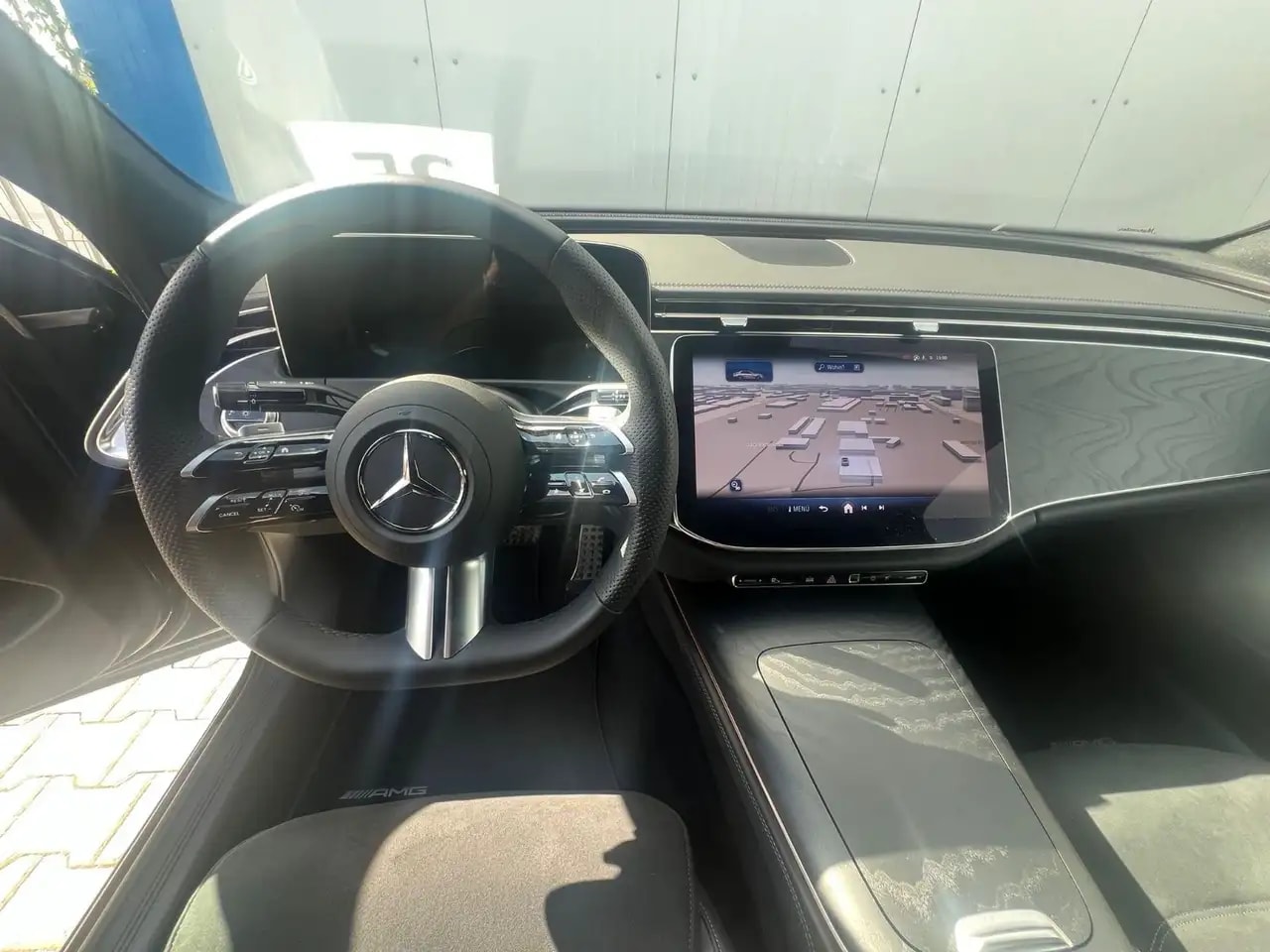 Mercedes-Benz E 200 AMG-LINE NIGHT-PAK 9G-TR KAMERA KEYLESS-GO 16