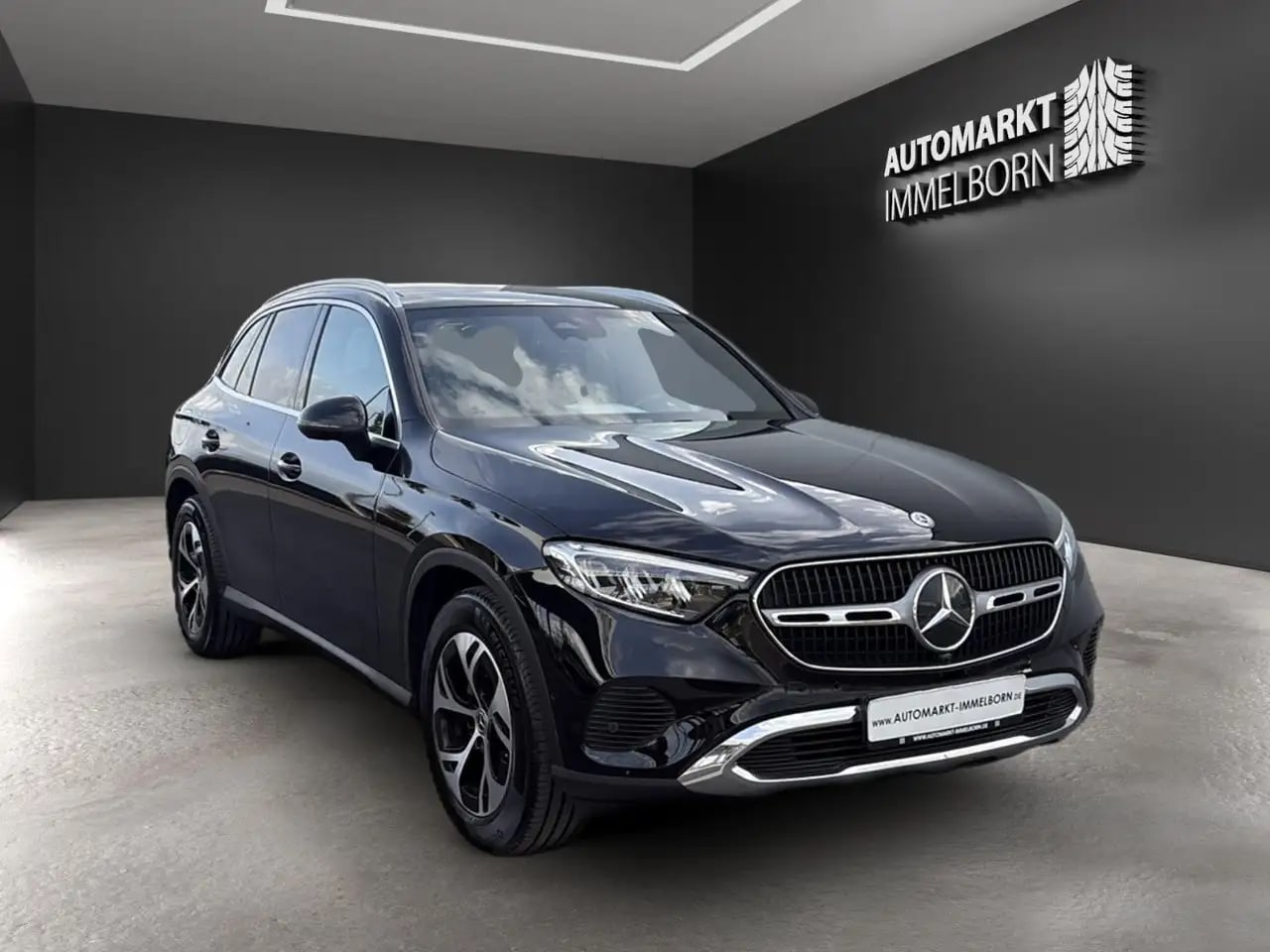 Mercedes-Benz GLC 220 d NEW MODEL Pano*AHK*VollLeder*Kamera 2