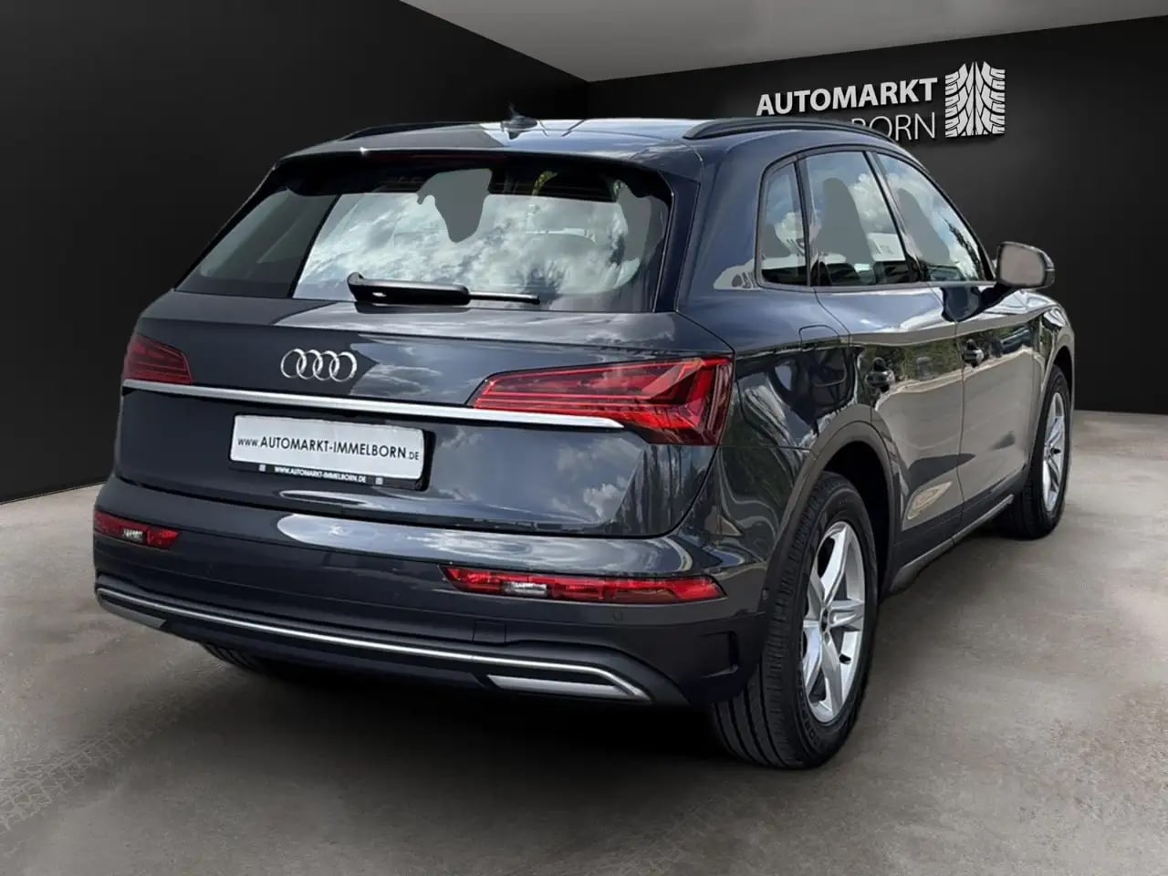 Audi Q5 35 SPORT VollLeder**Matrix*4xSHZ**18*Kamera 7