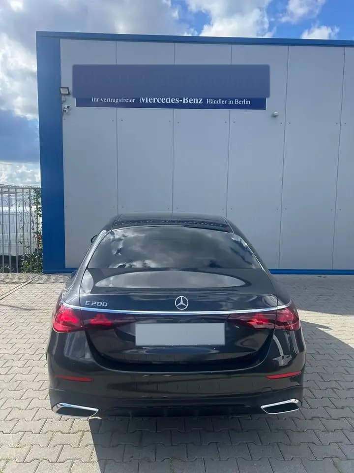 Mercedes-Benz E 200 AMG-LINE NIGHT-PAK 9G-TR KAMERA KEYLESS-GO 8