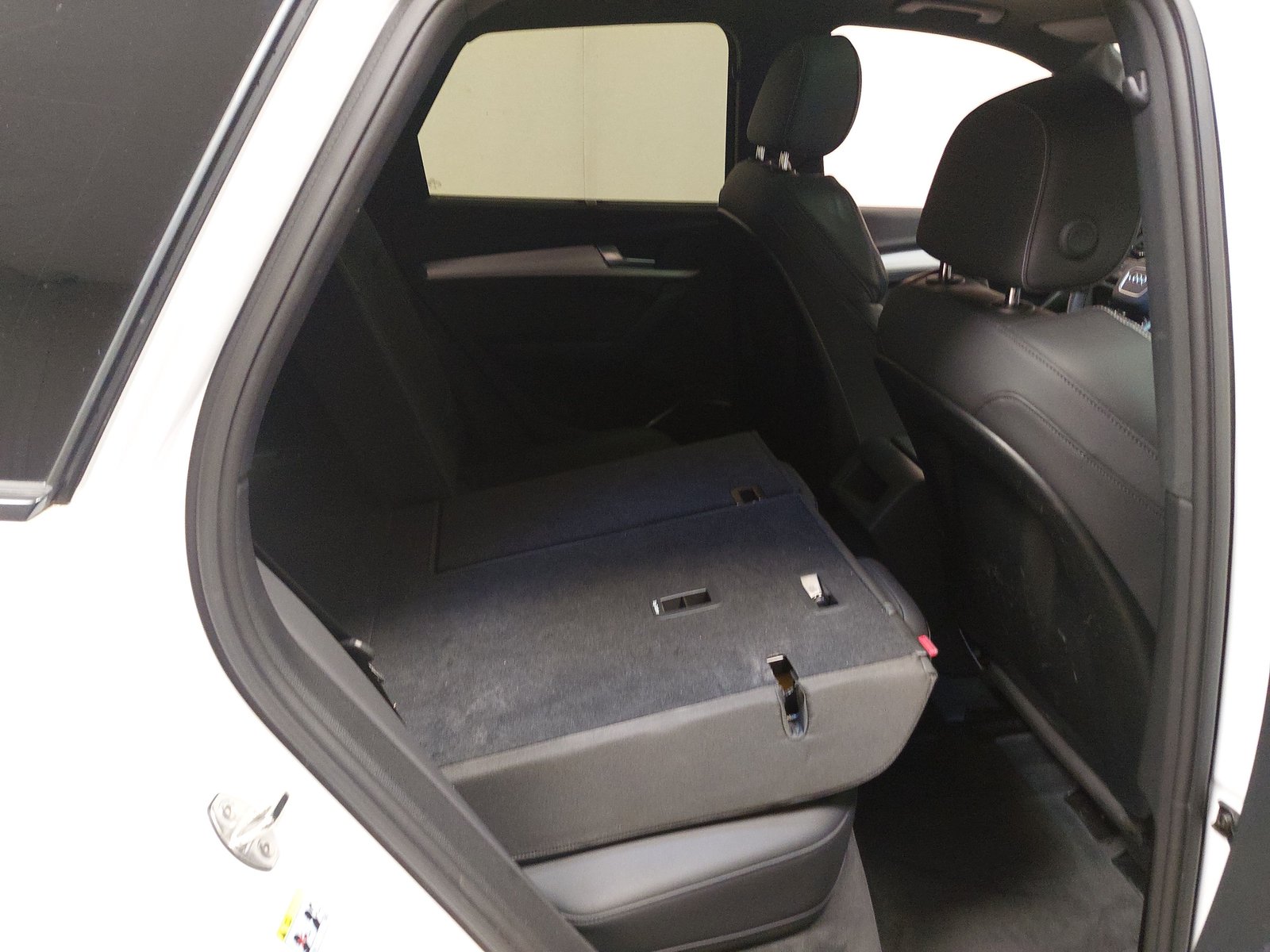 Audi Q5 40 TDI Qu. S-Line LED AHK Pano Sound 11