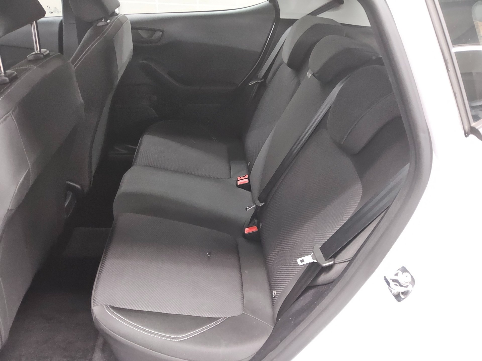 Ford Fiesta 1.1 Cool&Connect Navi LED 12