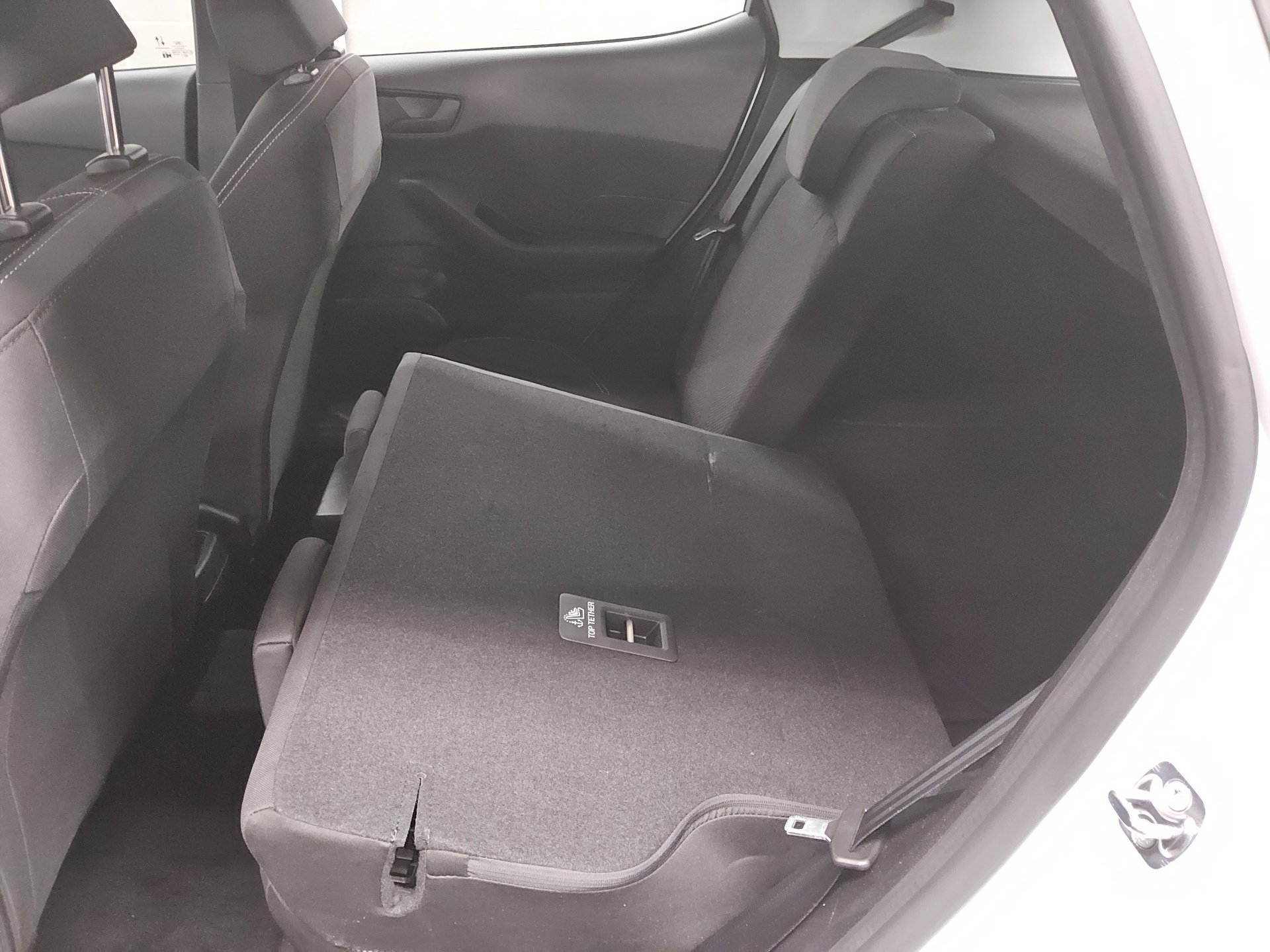 Ford Fiesta 1.1 Cool&Connect Navi LED 13