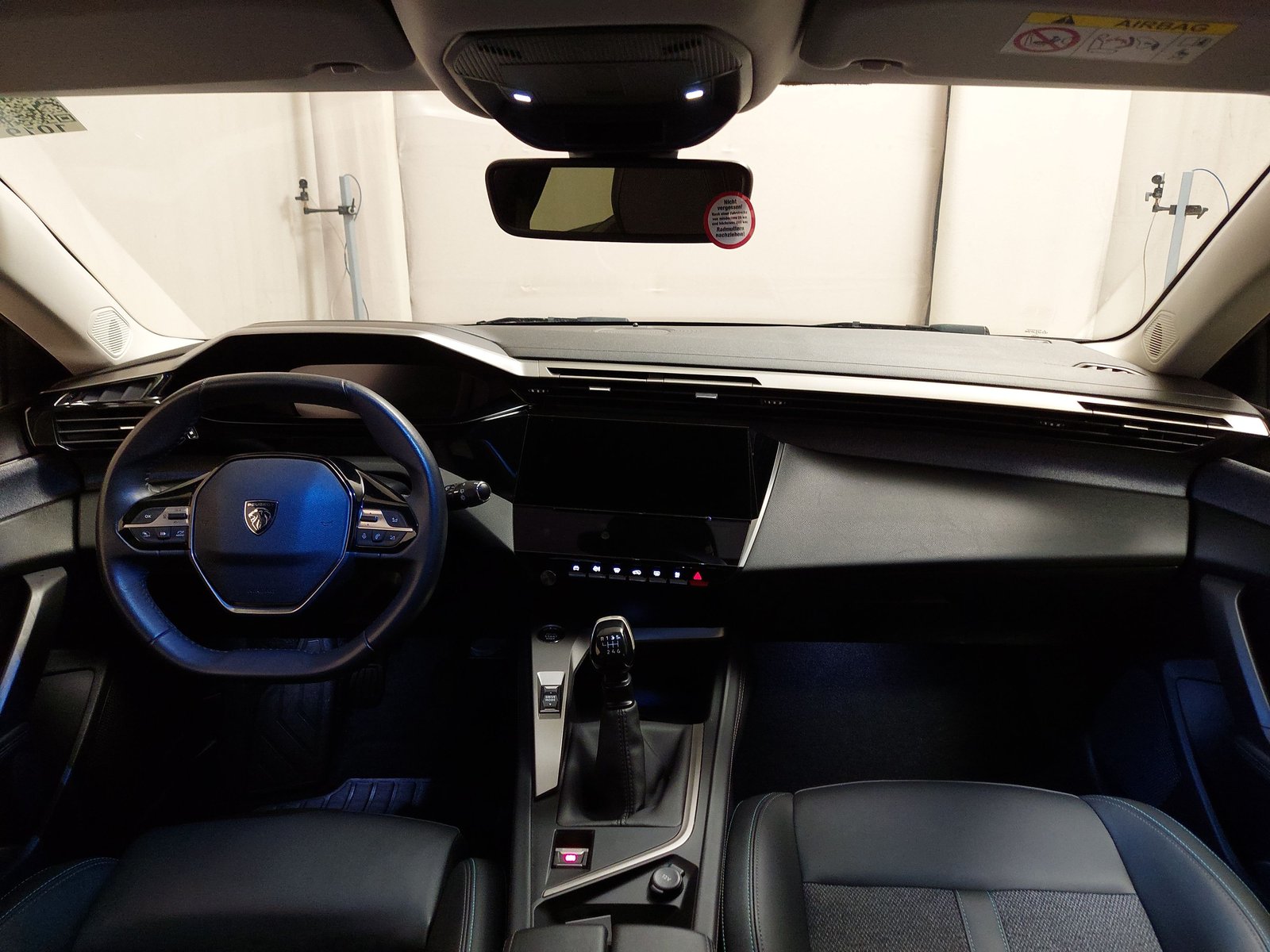 Peugeot 308 SW 1.5 BlueHDI Allure T-Leder Navi Shz LED ACC 13